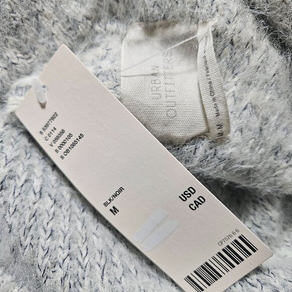 Urban Outfitters Women Gray Fuzzy V-Neck Sweater M Clean Girl Light Academia - Picture 6 of 14